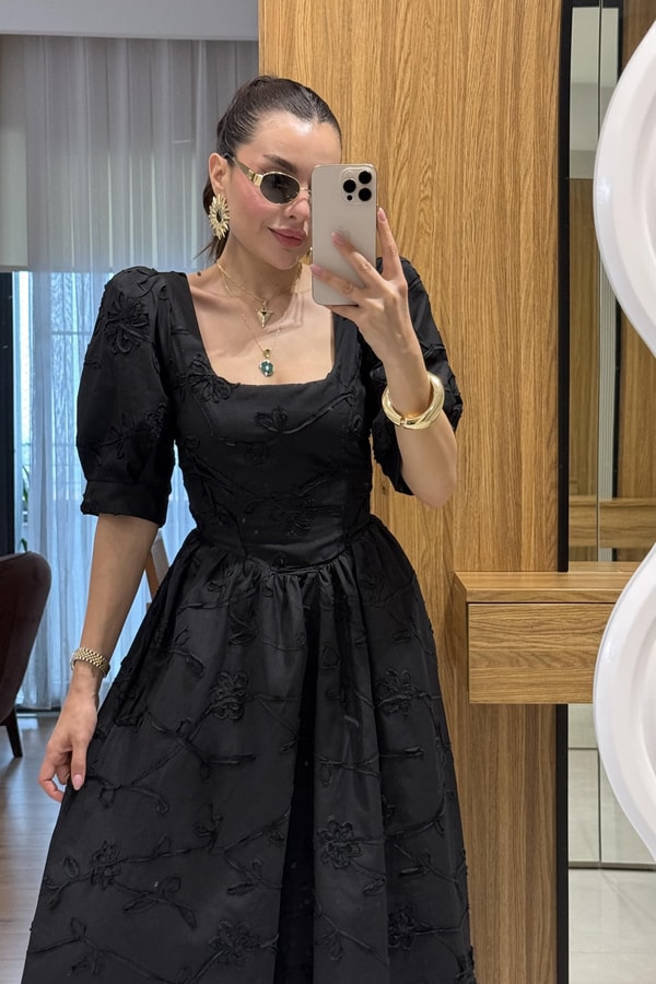 Roselune Siyah Balon Kol Brode Nakış Elbise