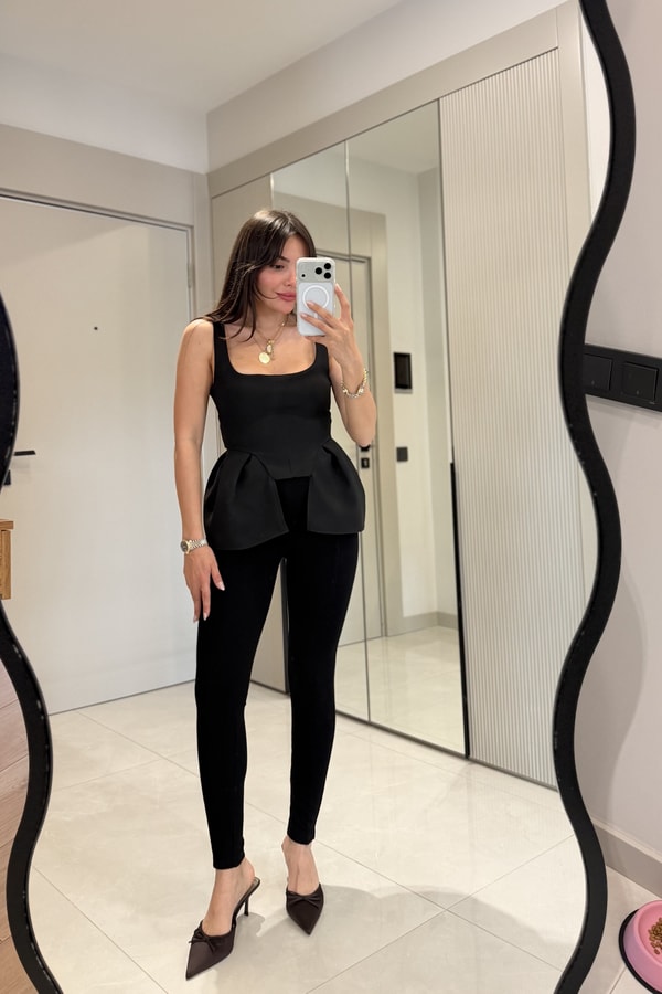 Russie Siyah Peplum Bluz