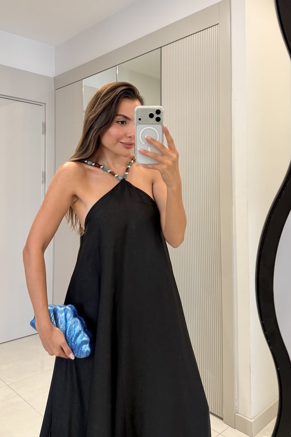 Safira Siyah Boncuk Askılı Saten Maxi Elbise