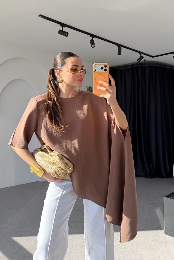 Sendy Kahve Asimetrik Kesim Tencel Bluz