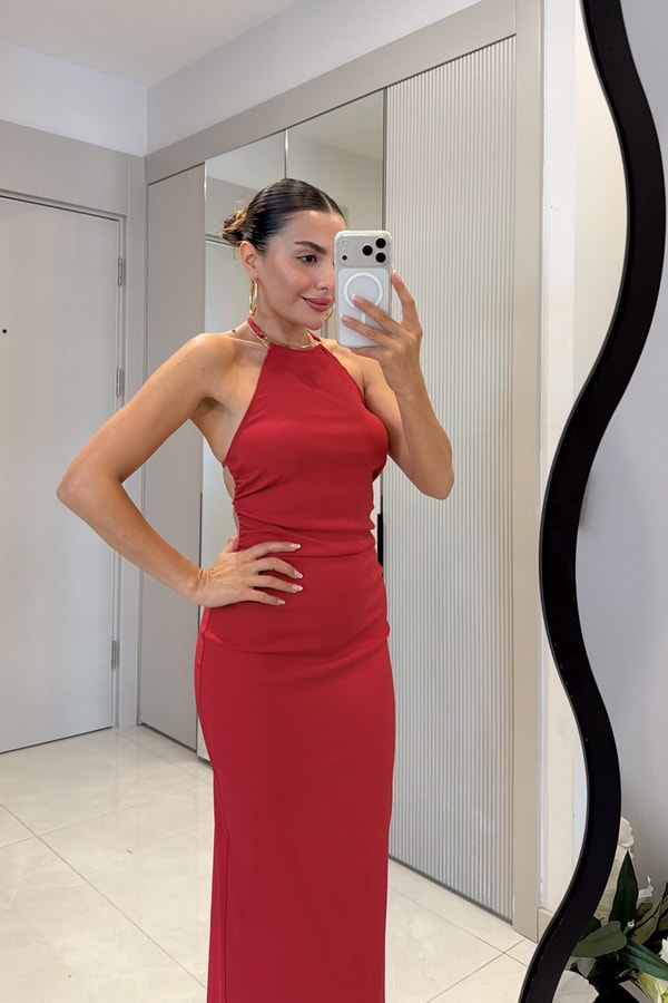 Shanna Kırmızı Kolye Detaylı Sırt Dekolteli Elbise