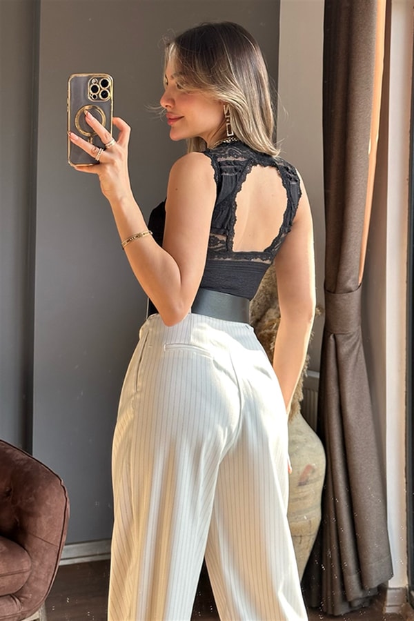 Siyah dantel bralet