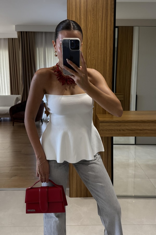 Sofya Dilvin  Straplez Peplum Detaylı Beyaz Bluz