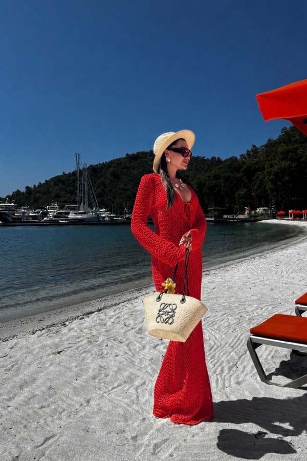 Spencer Kırmızı Yakası Bağlamalı Ajurlu Plaj Elbisesi