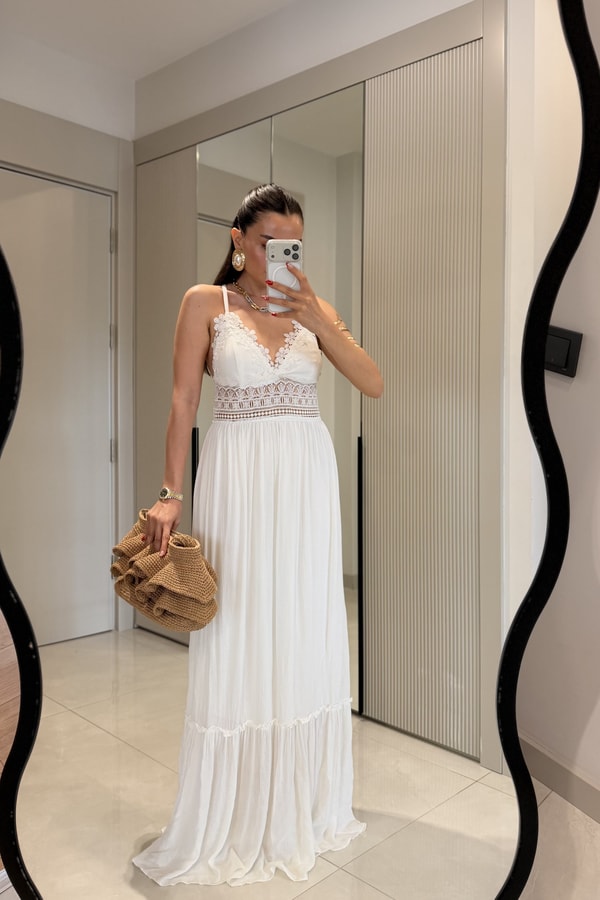 Summer Beyaz Dantel Detaylı Maxi Elbise