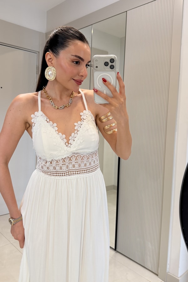 Summer Beyaz Dantel Detaylı Maxi Elbise