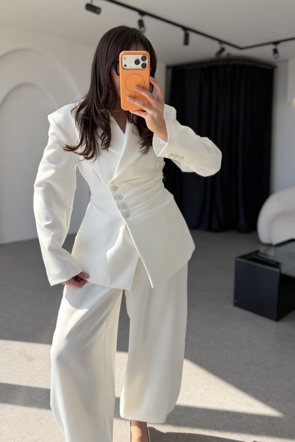 Tamara Beyaz Premium Blazer Düğmeli Takım