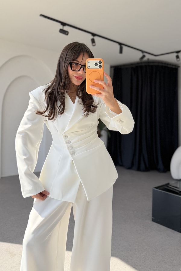 Tamara Beyaz Premium Blazer Düğmeli Takım