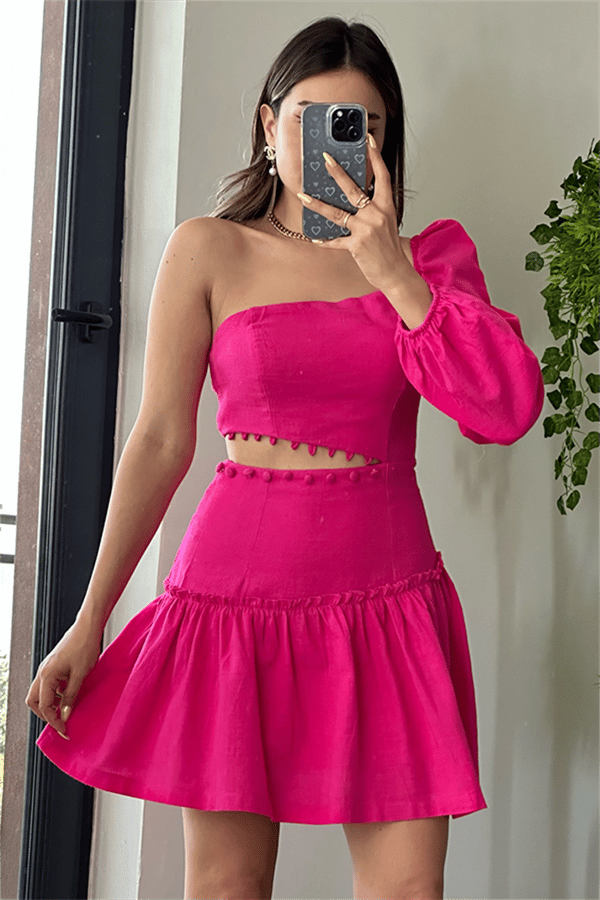 Tek omuz yandan dekolteli pembe elbise