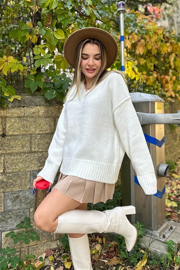 Topshop krem V yaka triko