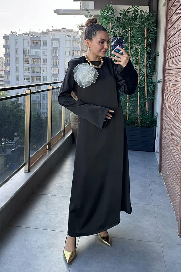 Tually Vatkalı Siyah Saten Elbise 