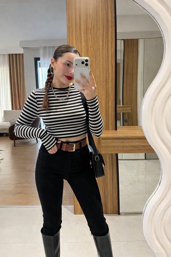 Ventra Siyah Çizgili Crop Body