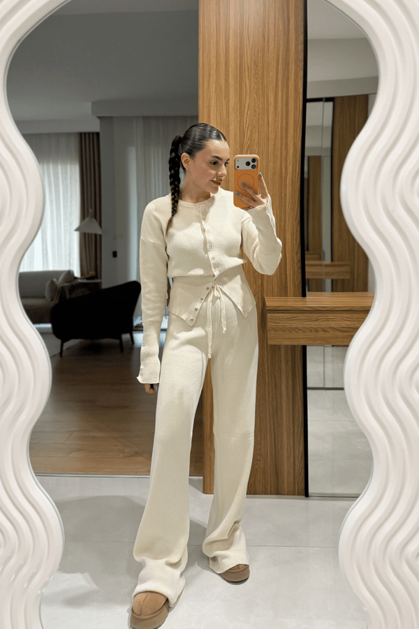 Welma Krem Çıtçıt Düğmeli Triko Takım