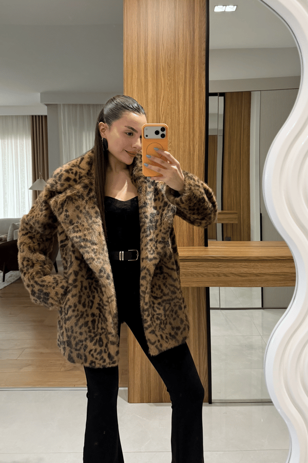 Yolanda Kaplan Desen Yakalı Kürk 