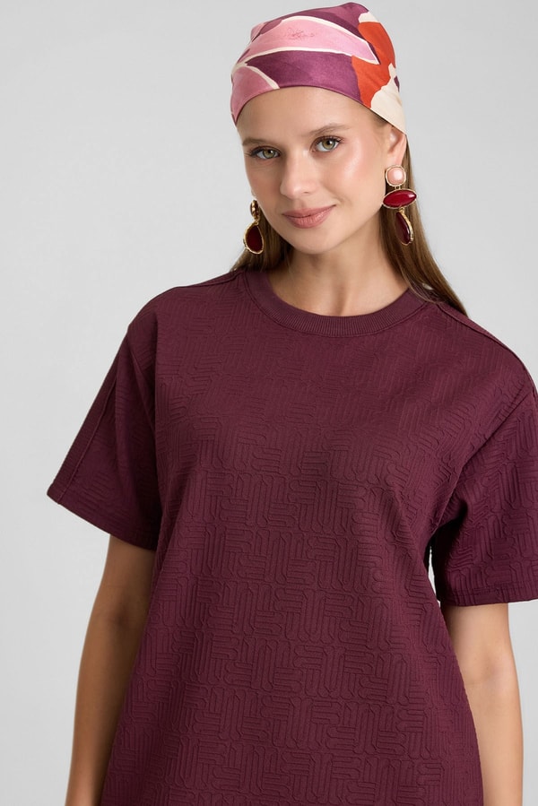 Mısırlı Kadın Monogram Desen Mini  Elbise Bordo