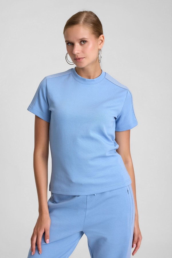 Mısırlı Kadın Pamuk İnterlok Tiktak Detaylı T-shirt Mavi