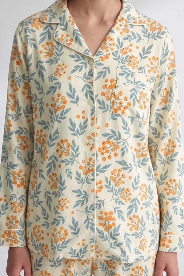 Mısırlı Kadın Saten Papatya Pijama Takım Desenli