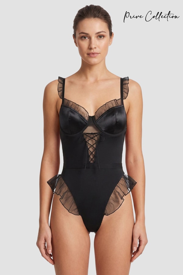 Mısırlı Kadın Tül Fırfır Detaylı Fantezi Body Siyah