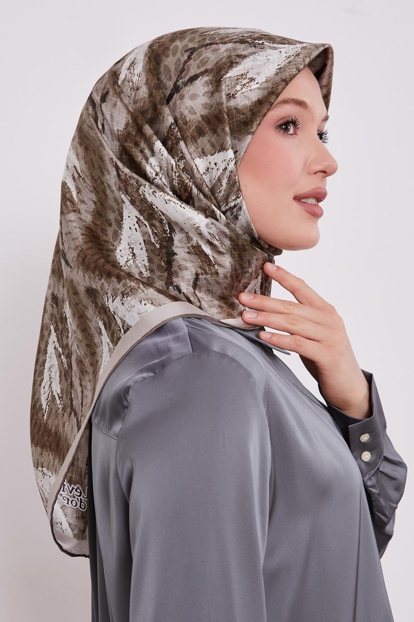 Açık Haki Yansıma Görünümlü Twill İpek Eşarp