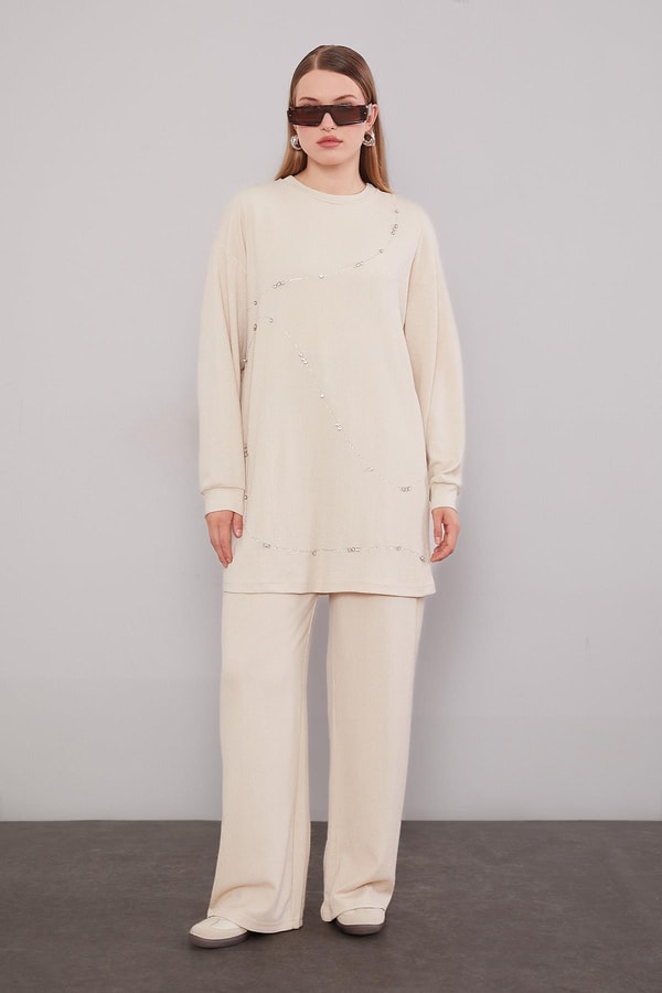 Açık Bej Şerit Taş Detaylı İkili Takım