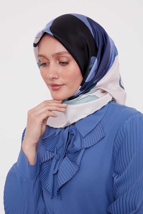 Açık Vizon Çizim Çiçek Desen Twill İpek Eşarp