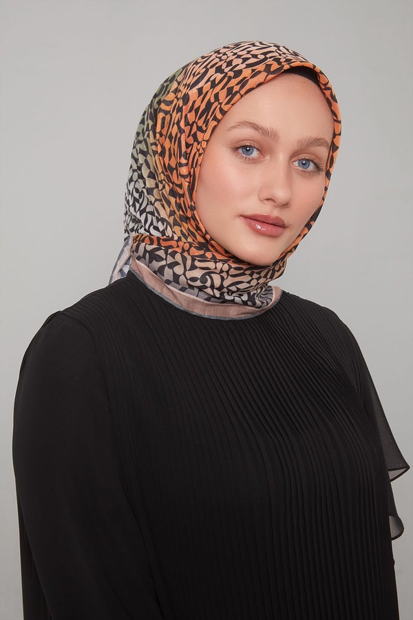 Açık Taba Renk Geçişli Desen Soft Eşarp