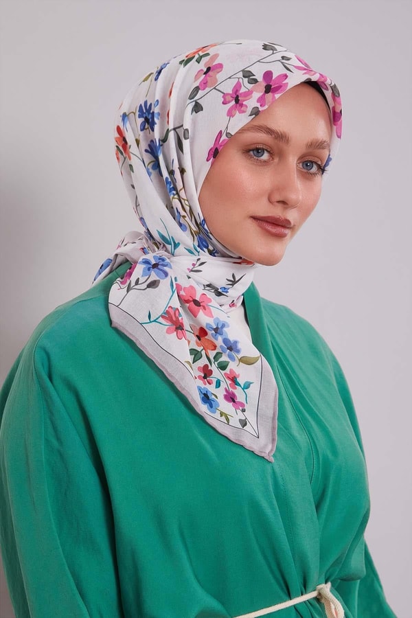 Açık Vizon Çiçek Dalı Desen Soft Eşarp