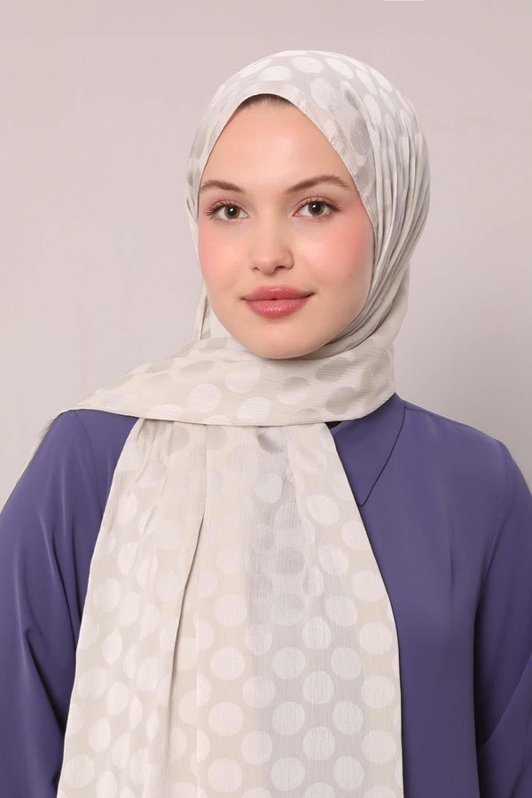 Açık Bej Benek Desenli Jakar Capri Şal