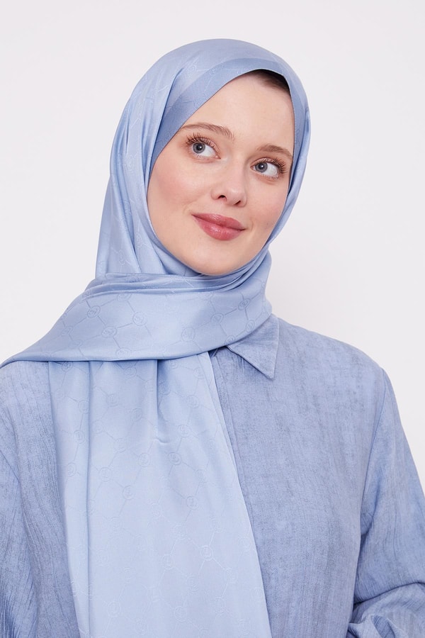 Bebe Mavisi Petek Desen Monogram İpek Şal