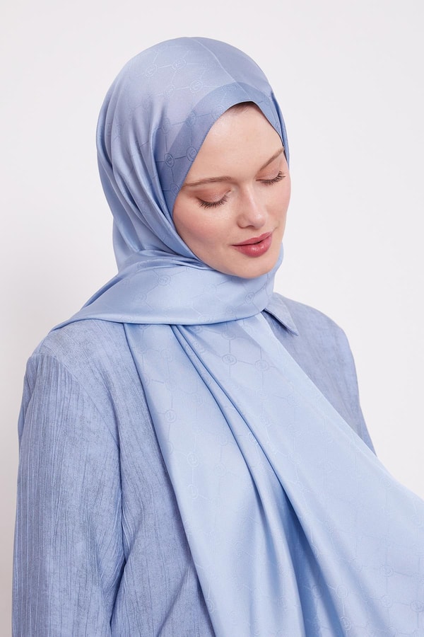 Bebe Mavisi Petek Desen Monogram İpek Şal