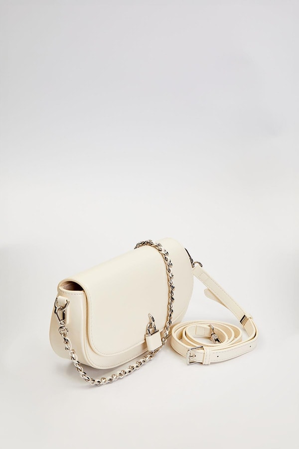 Bej Kilit Aksesuar Detaylı Omuz Çantası