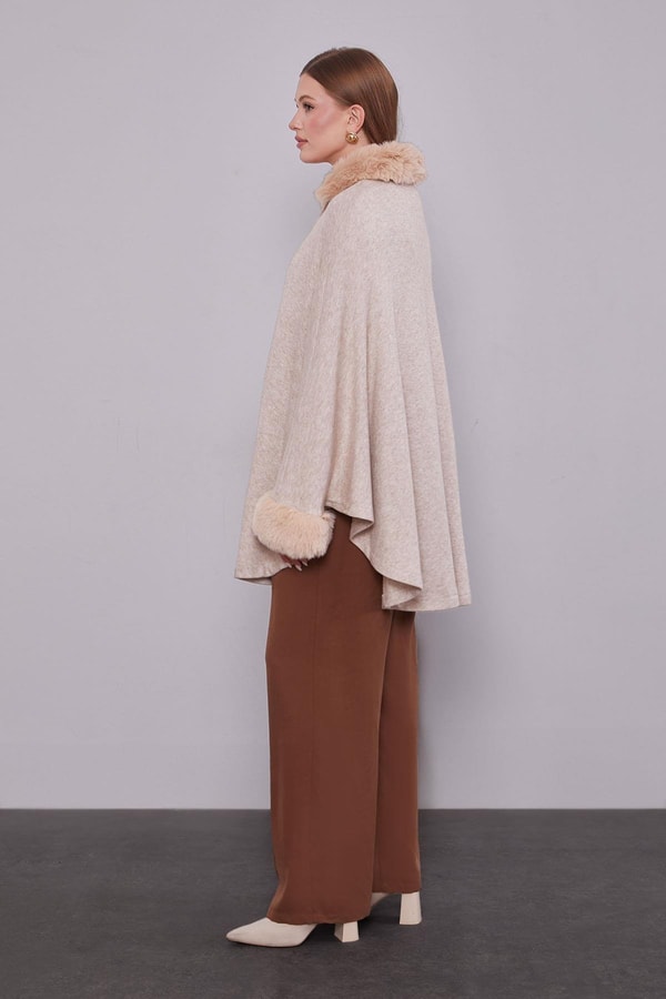 Bej ürk Detaylı Kaşmir Panço