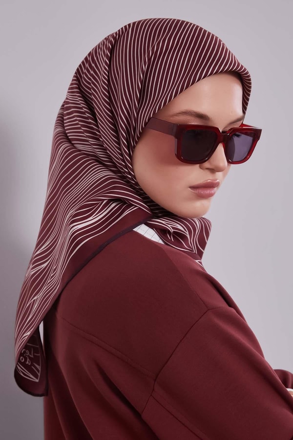 Bordo Çizgili Model Twill İpek Eşarp
