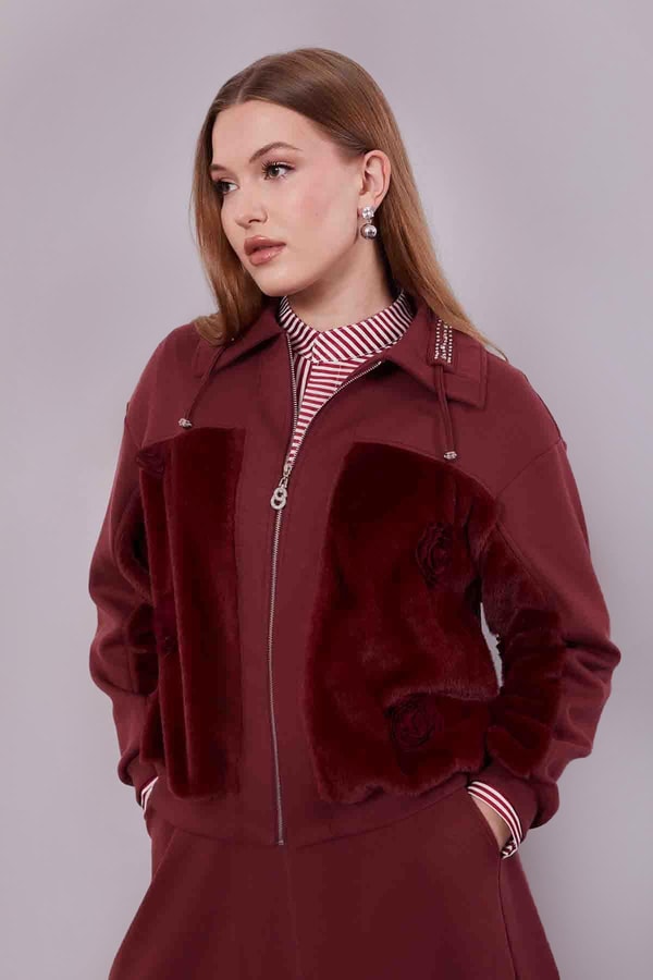 Bordo Yaka Taşlı Gül Detay Etek Takım