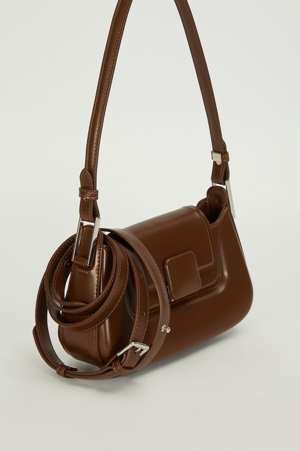 Camel Büyük Tokalı Baget Çanta