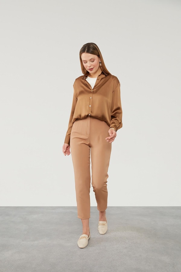 Camel Çift Pliseli Kumaş Havuç Pantolon