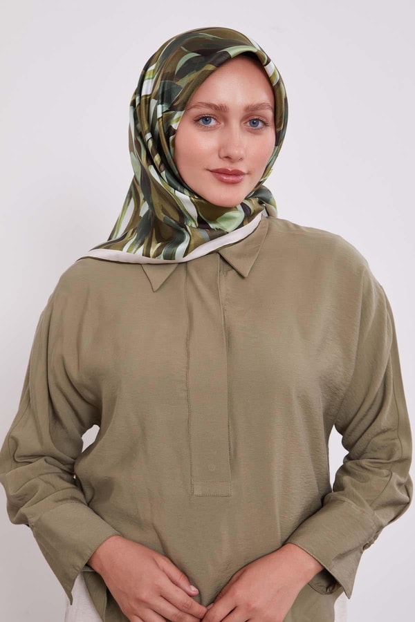 Çimen Yeşili Ebruli Desen Twill İpek Eşarp