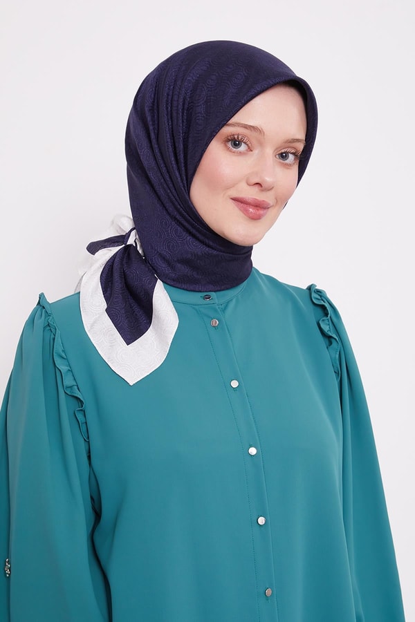 Ekru - Laci Halka Desen Monogram Eşarp