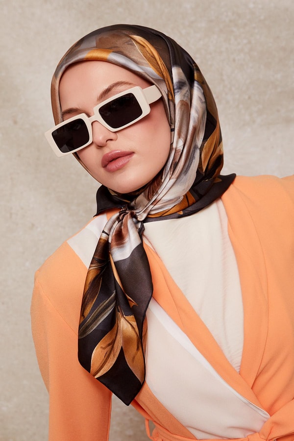 Füme Çiçek Desenli Twill İpek Eşarp