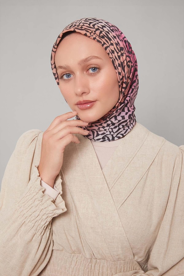 Fuşya Renk Geçişli Desen Soft Eşarp