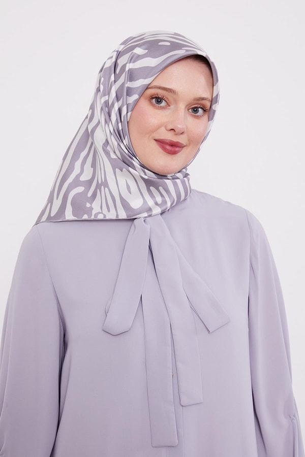 Gri Büyük Leopar Desen Twill İpek Eşarp
