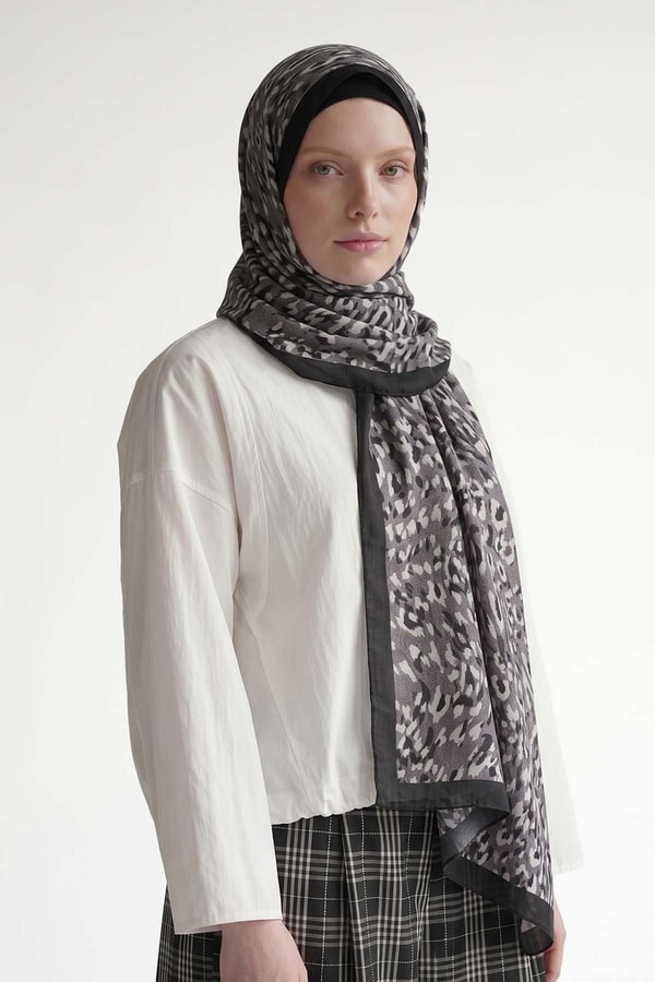Gri Leopar Dokulu Sport Şal