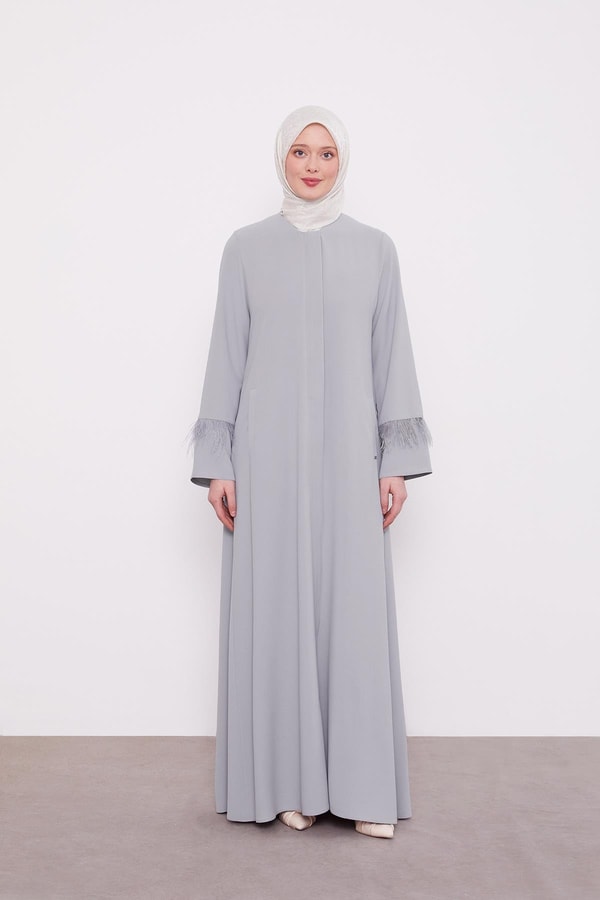 Gri Taş İşlemeli Tüy Detaylı Ferace