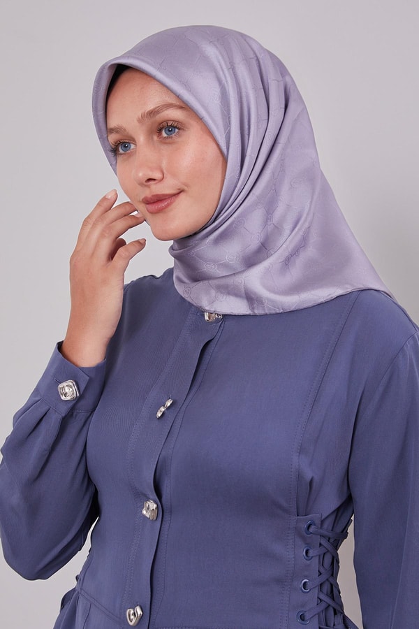 Gümüş L Desen Monogram İpek Eşarp