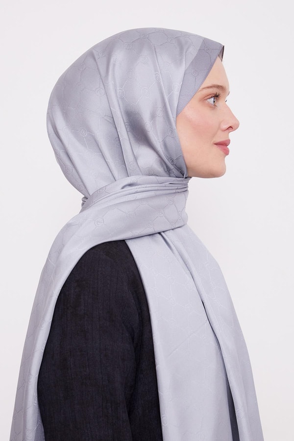 Gümüş Petek Desen Monogram İpek Şal