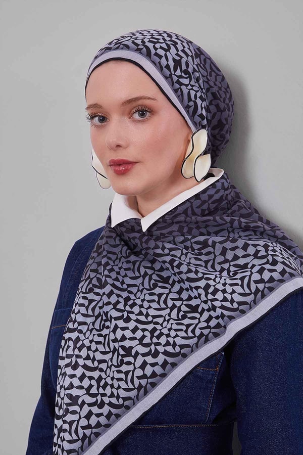 Gümüş Renk Geçişli Desen Soft Eşarp