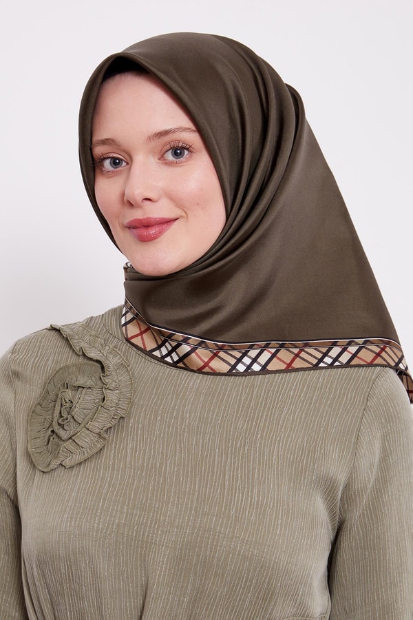 Ekose Kenar Twill İpek Eşarp Haki