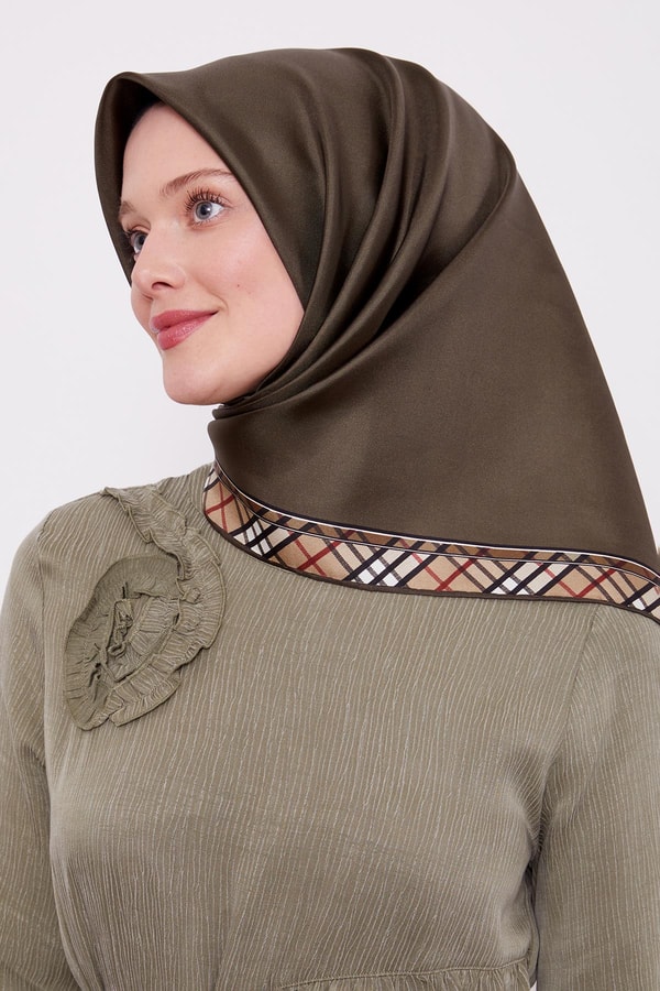 Ekose Kenar Twill İpek Eşarp Haki