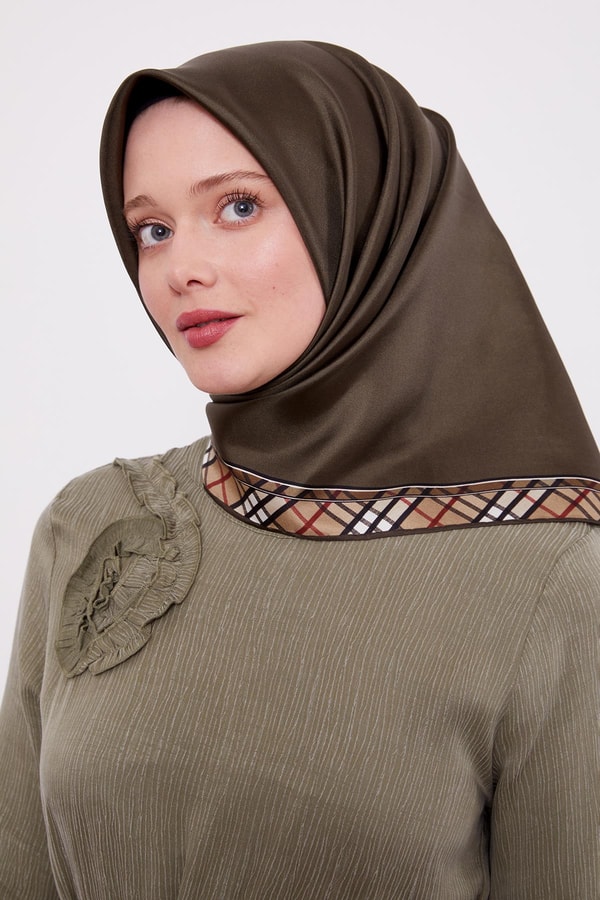 Ekose Kenar Twill İpek Eşarp Haki