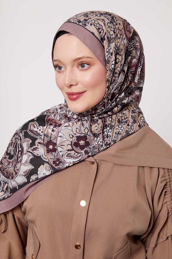 Koyu Vizon Soyut Çiçek Desen Love Şal